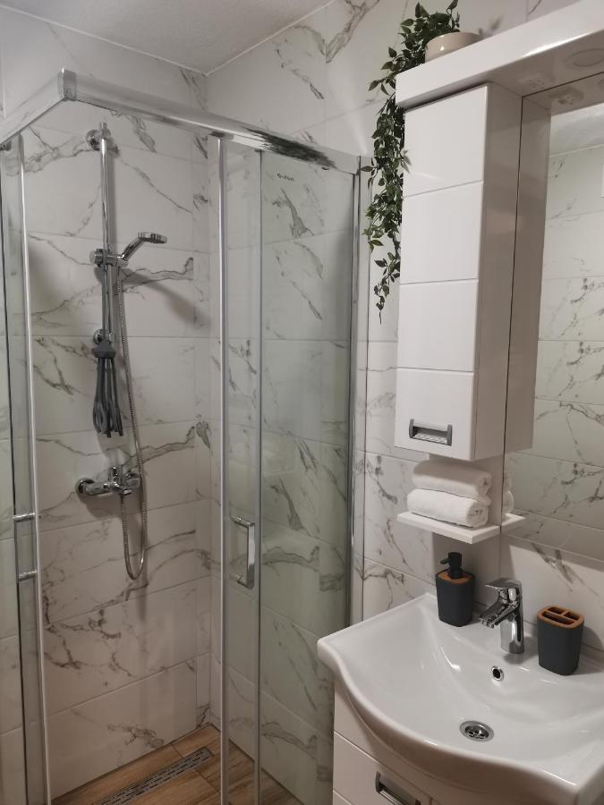 Apartman Kardas Vrnjacka Banja Exterior photo